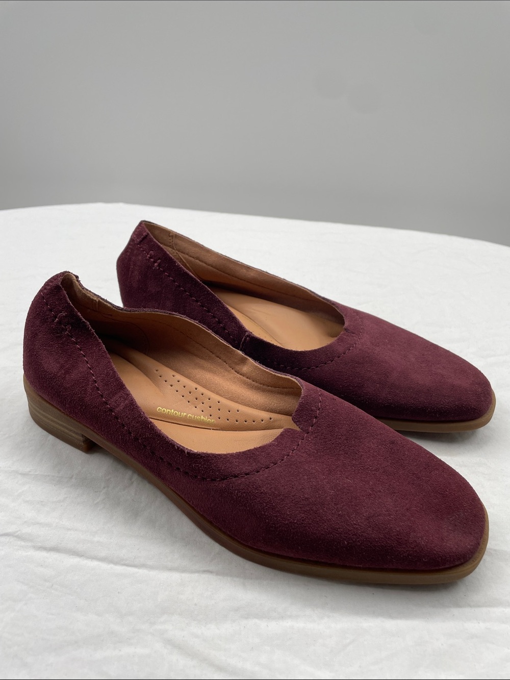 NEW! Clarks Leather Suede Flats in Burgundy. 6M.